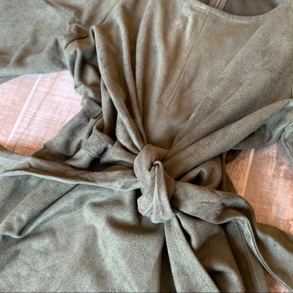 ✨ NWT Romeo & Juliet Suede Tie Front Dress Mini - Picture 8 of 13